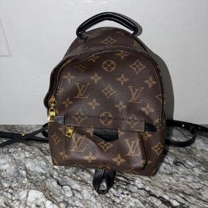 Louis Vuitton Classic Brown Monogram Bag
ON HOLD****